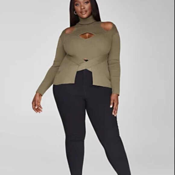 #10❤️ Brand new Fashion to Figure Grace Cutout Turtleneck Sweater - Picture 2 of 3